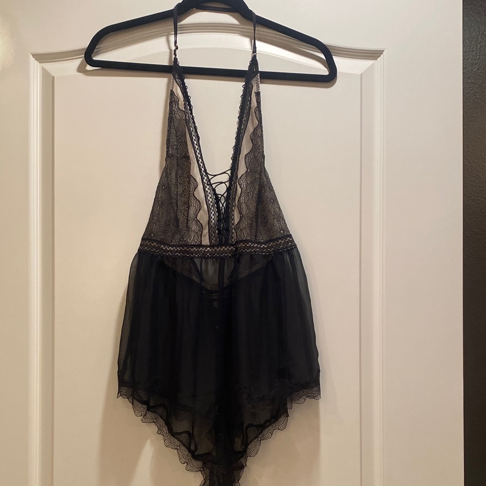 Victorias Secret Elegant Black Lace Women's Teddy